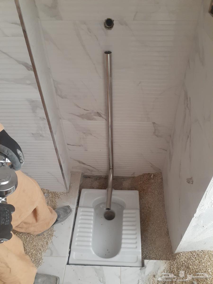 A Pakistani teacher wants to work as a plumber tiler or in r64459379074562112