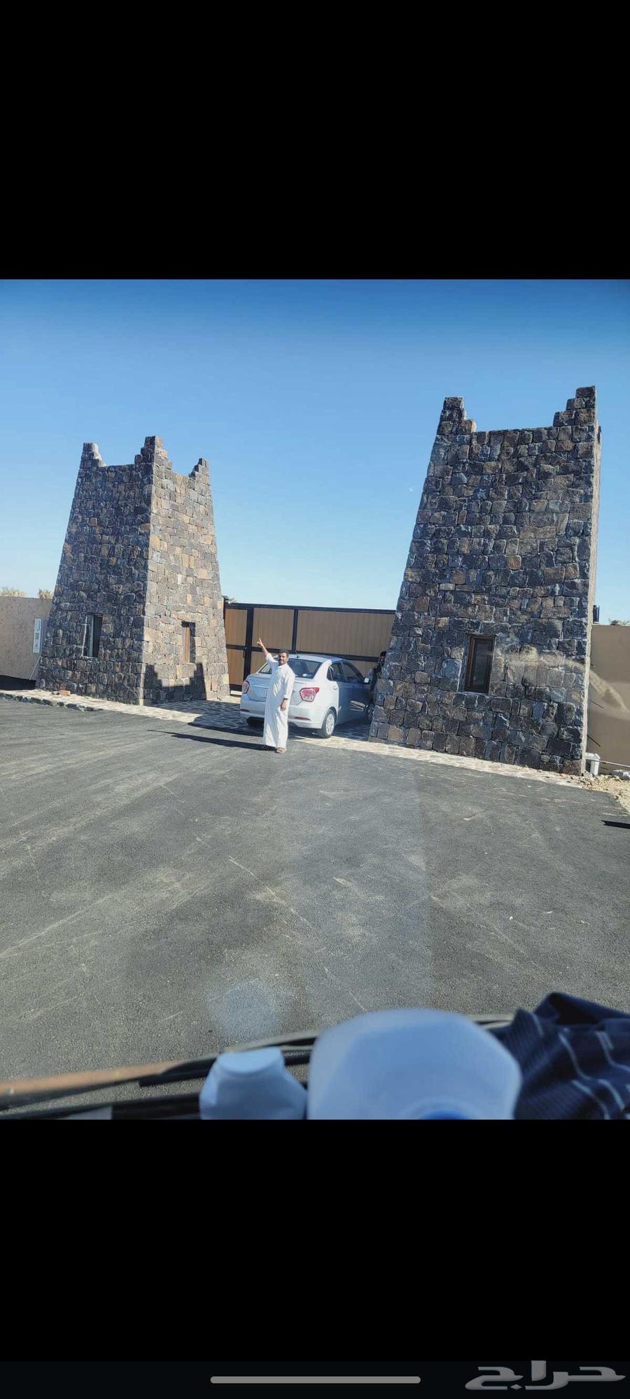Stone work, gravel, concrete, flat land, Riyadh64459409092866110