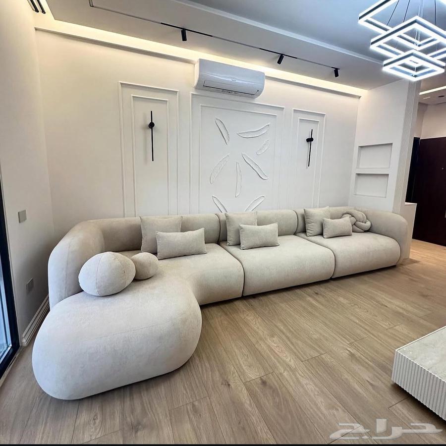 Customization and upholstery of all types of sofas and curtains64458795738498114