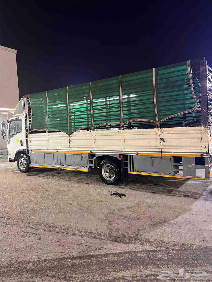 Furniture and goods transportation within and outside Dammam .. six-meter high-net truck64458614817155110