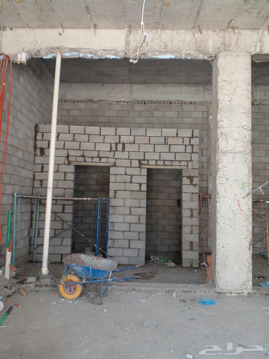 Building demolition, plastering, ceramic and floor tiling64459019763586112