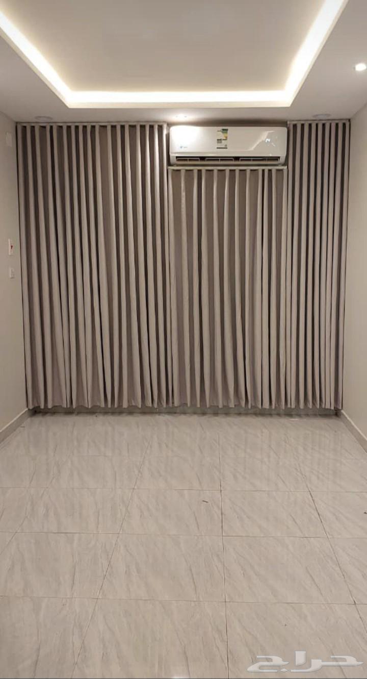 Customization and maintenance of various types of wavy curtains upon request64458974625922110