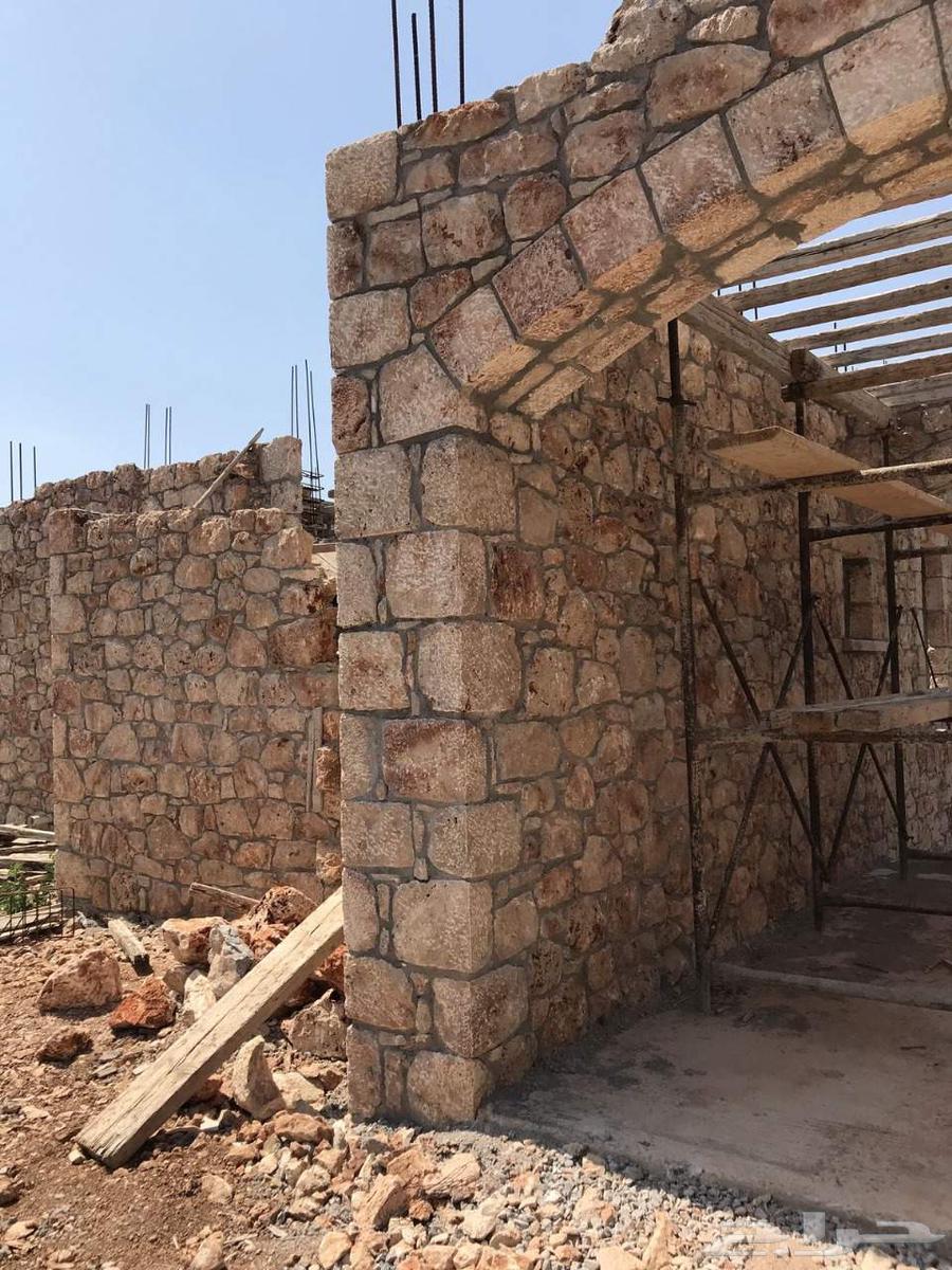 نقوم بتنفيذ المجلس الحجر البيوت حجر طبيعي والمشيات64459274413443112