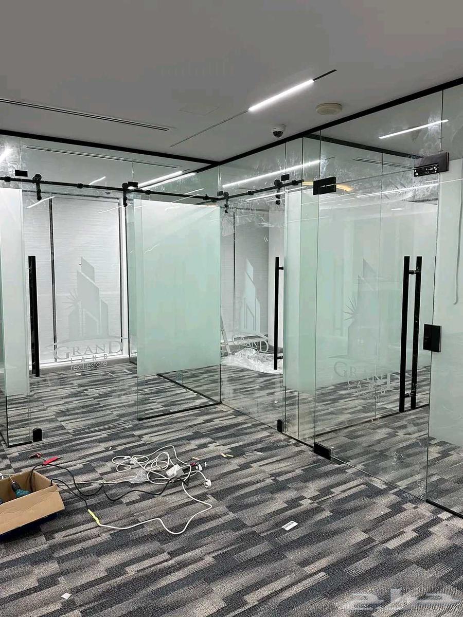 Installation of all types of security glass, balustrades, and aluminum64459821399681111