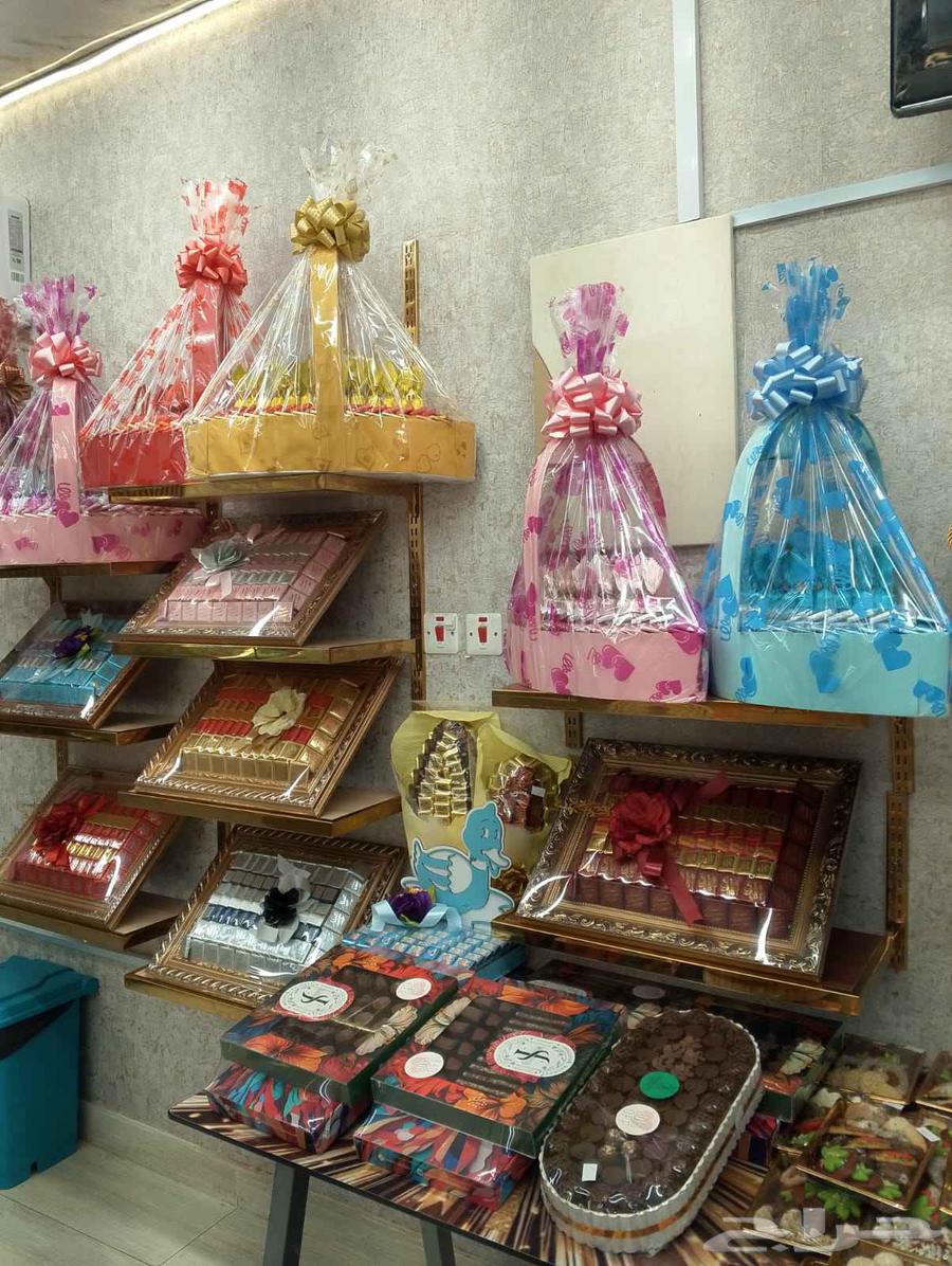 فرصه استثماريه ل اصحاب الدخل المحدودمحل حلويات للبيع64458135145474111