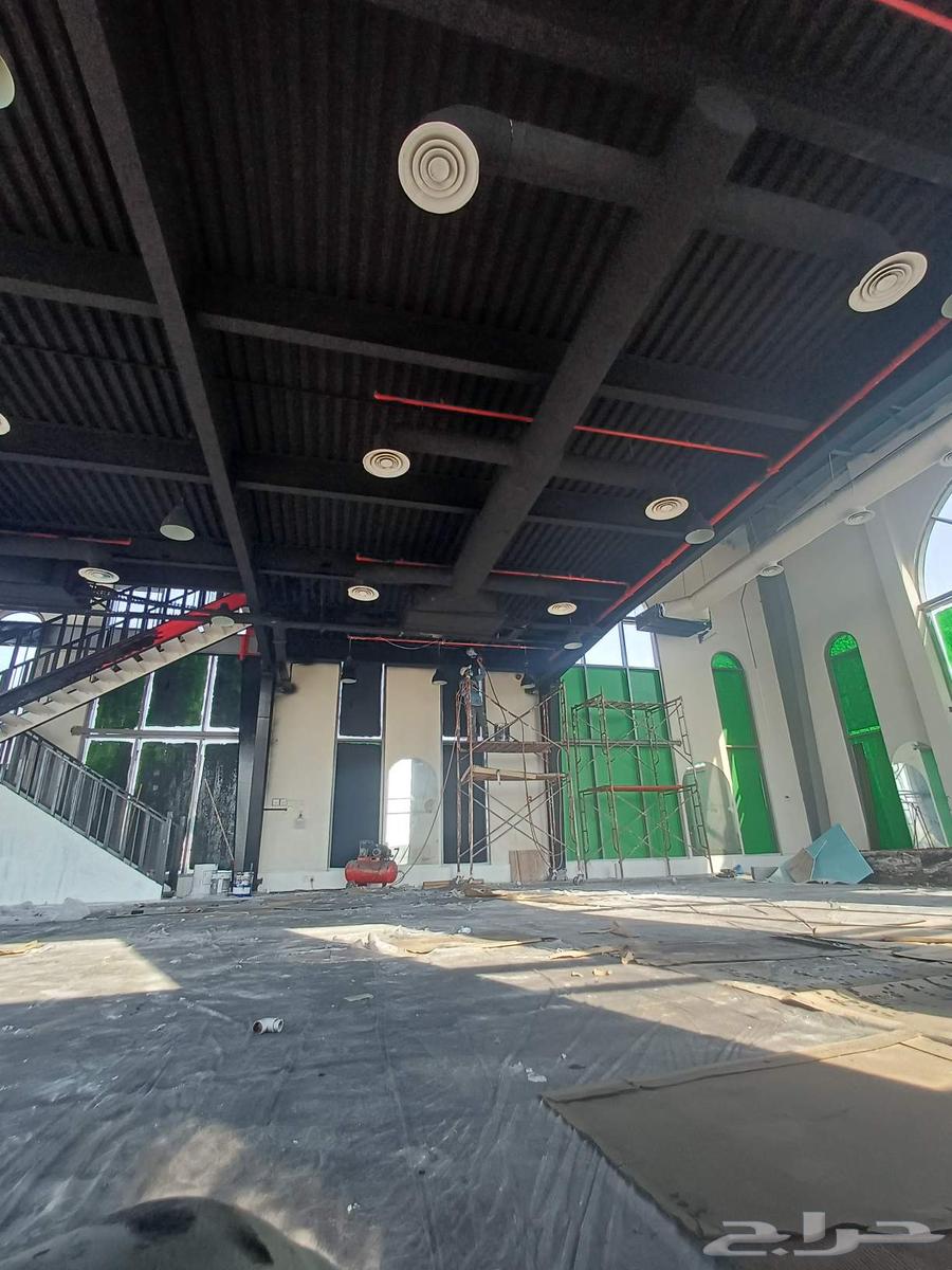 Painting technician in Al Bahar Al Shamaliya, spray ceilings with compressor64459602911234112