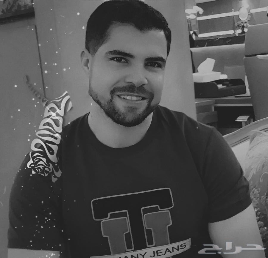 مرافق مع مريض وكبار السن في المنزل والمستشفى64459557843714110