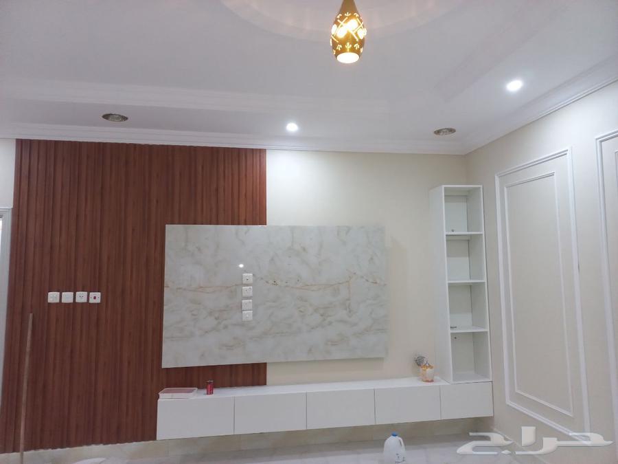 Installation of wood alternative, marble alternative, and chipboard64459882512771114