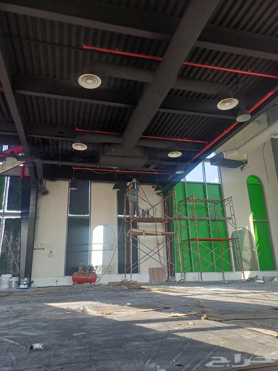 Painting technician in Al Bahar Al Shamaliya, spray ceilings with compressor64459602911234110