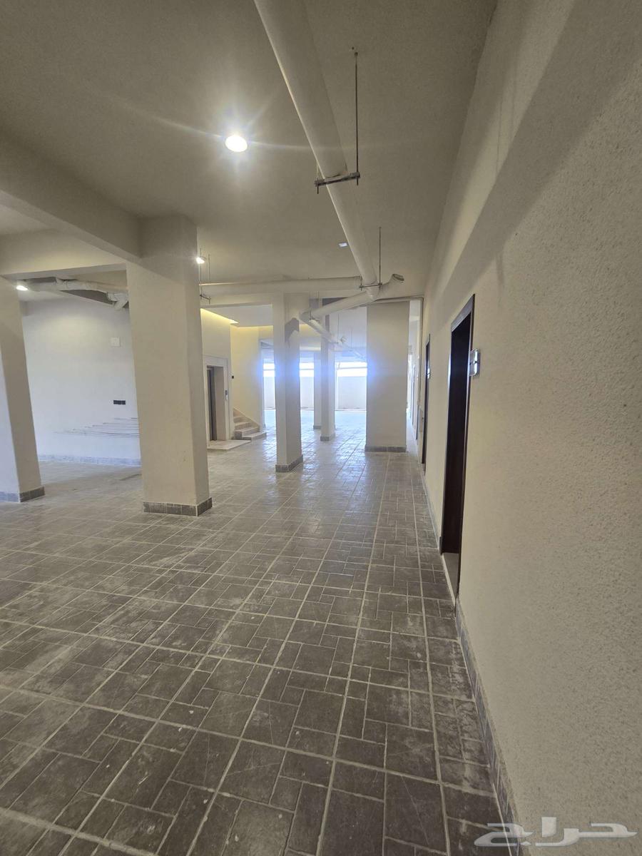 للبيع تاون هاوس دور وملحق 635 الف غرفه للسائق وموقف سياره64458118373122114