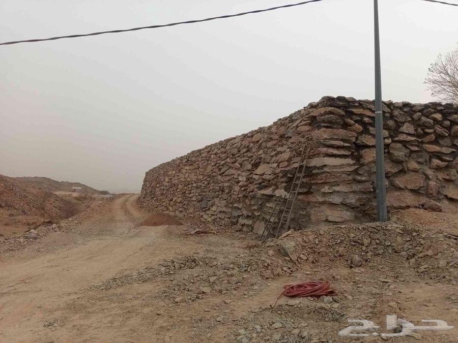 بكلين لبناء الحجر وقص الاراضي ولهدم المباني اتالفه64459573142785112