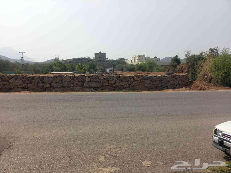 بكلين لبناء الحجر وقص الاراضي ولهدم المباني اتالفه64459573142785110