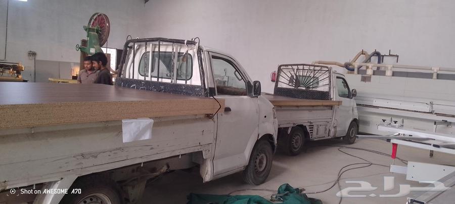 Delivery motorcycle service... inside and outside Jeddah, punctual with schedules..64459728974850110