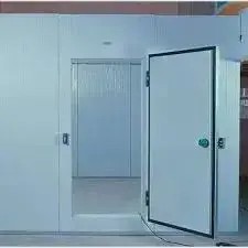 Refrigeration rooms, refrigerated boxes and display refrigerators64459775375745111