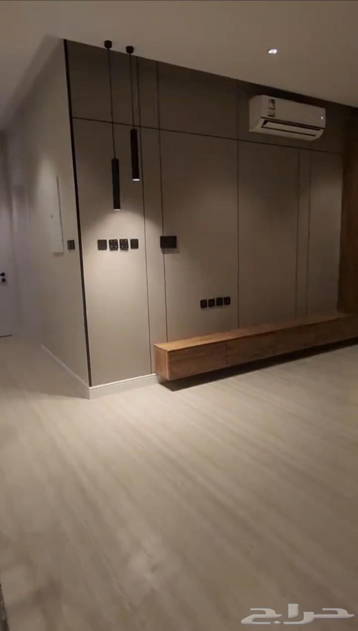 Installation of laminate, Sheetrock, adhesive foam flooring, wood alternative flooring, wall paper64459727740035112