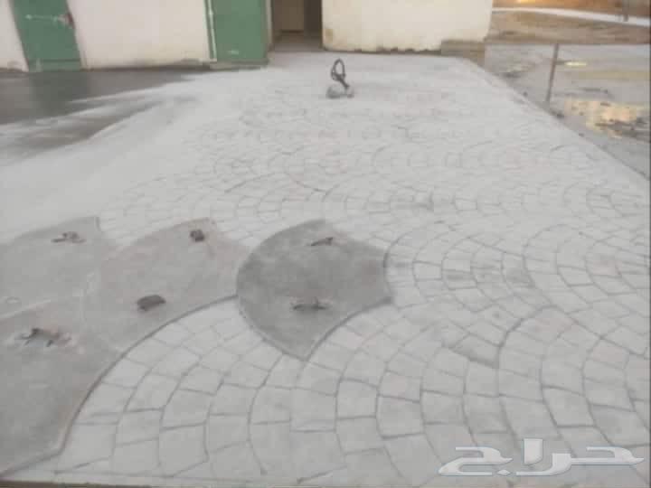 I operate floor fans, concrete casting, decorative endings. Printed colored64459468428546111