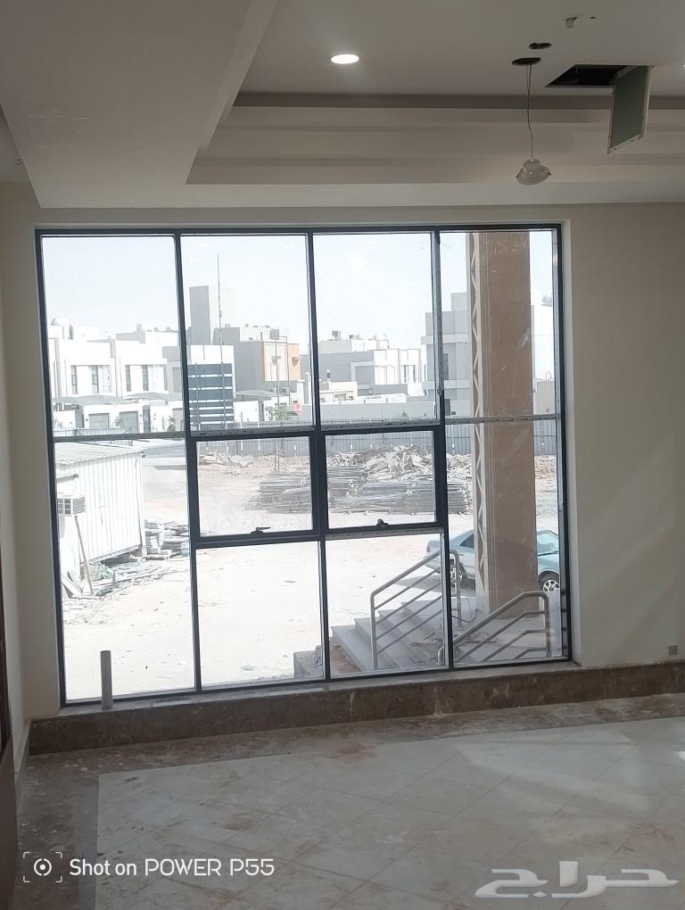 All types of glass, sweets, juices, and non-structured64459836800001114