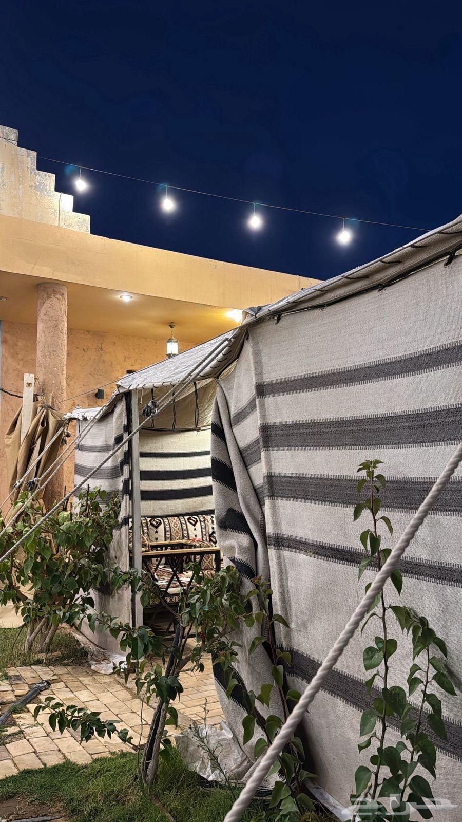 خيمة داخل شاليه مع معلب طائرة64458102219651111