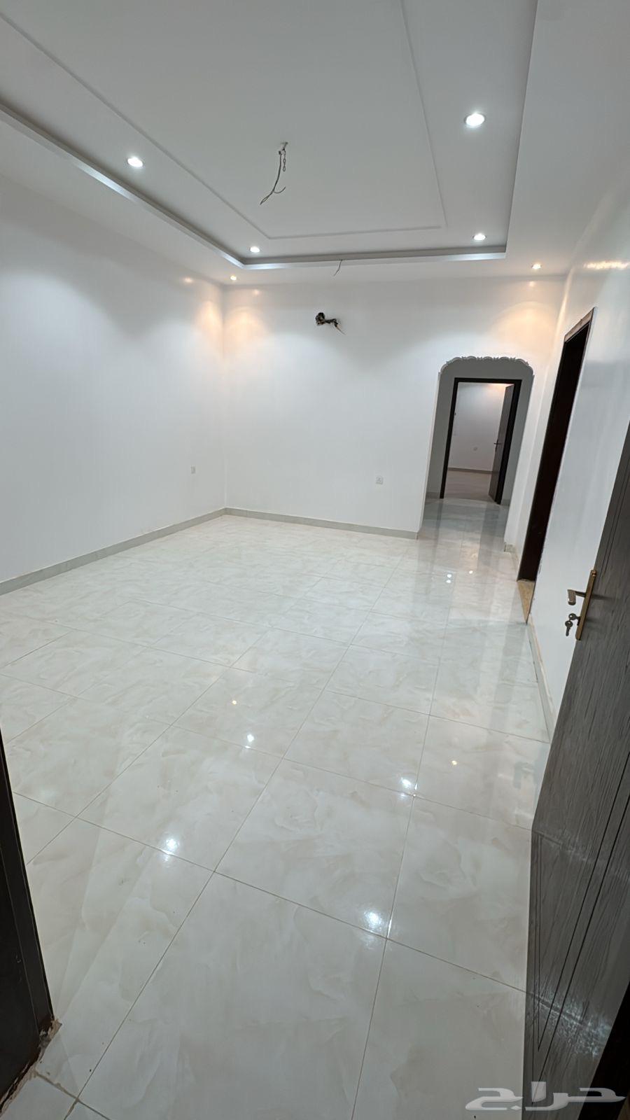 شقة ثلاث غرف مخطط الرياض (ايجار شهري )64458167923969113