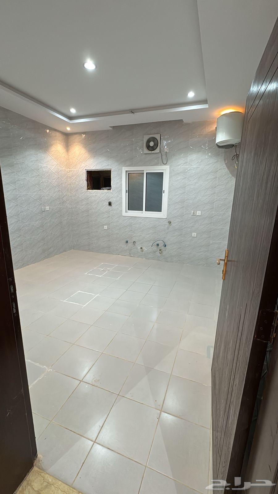 شقة ثلاث غرف مخطط الرياض (ايجار شهري )64458167923969114