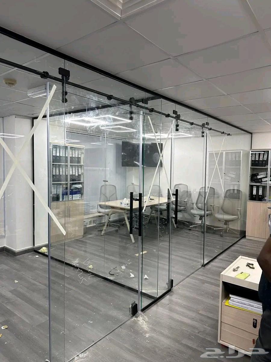 Installation of all types of security glass, balustrades, and aluminum64459821399681112