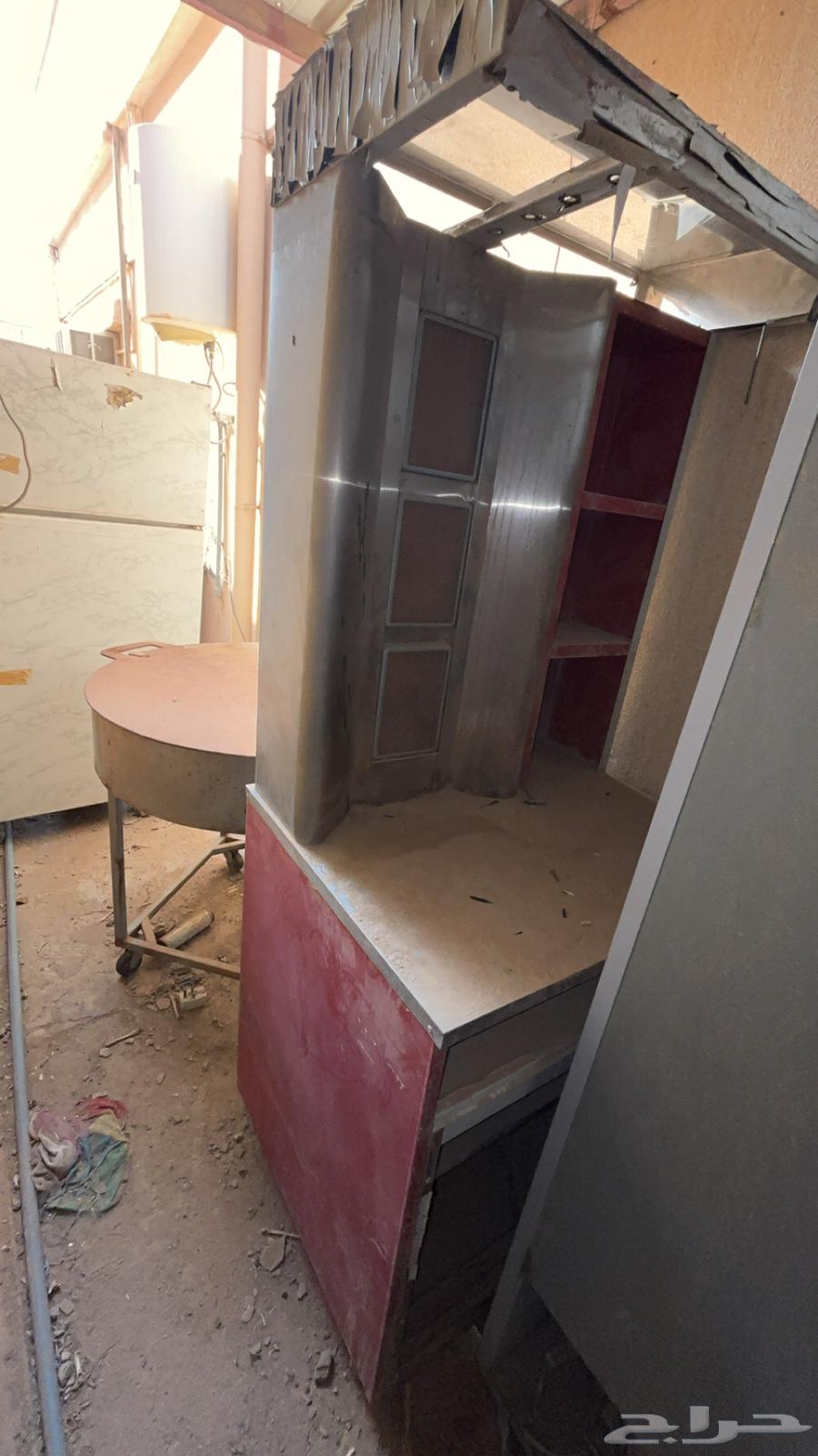 للبيع اله شاورما شاريها جديده وماتشتكي من شي من 2012 متروكه64473852689665112