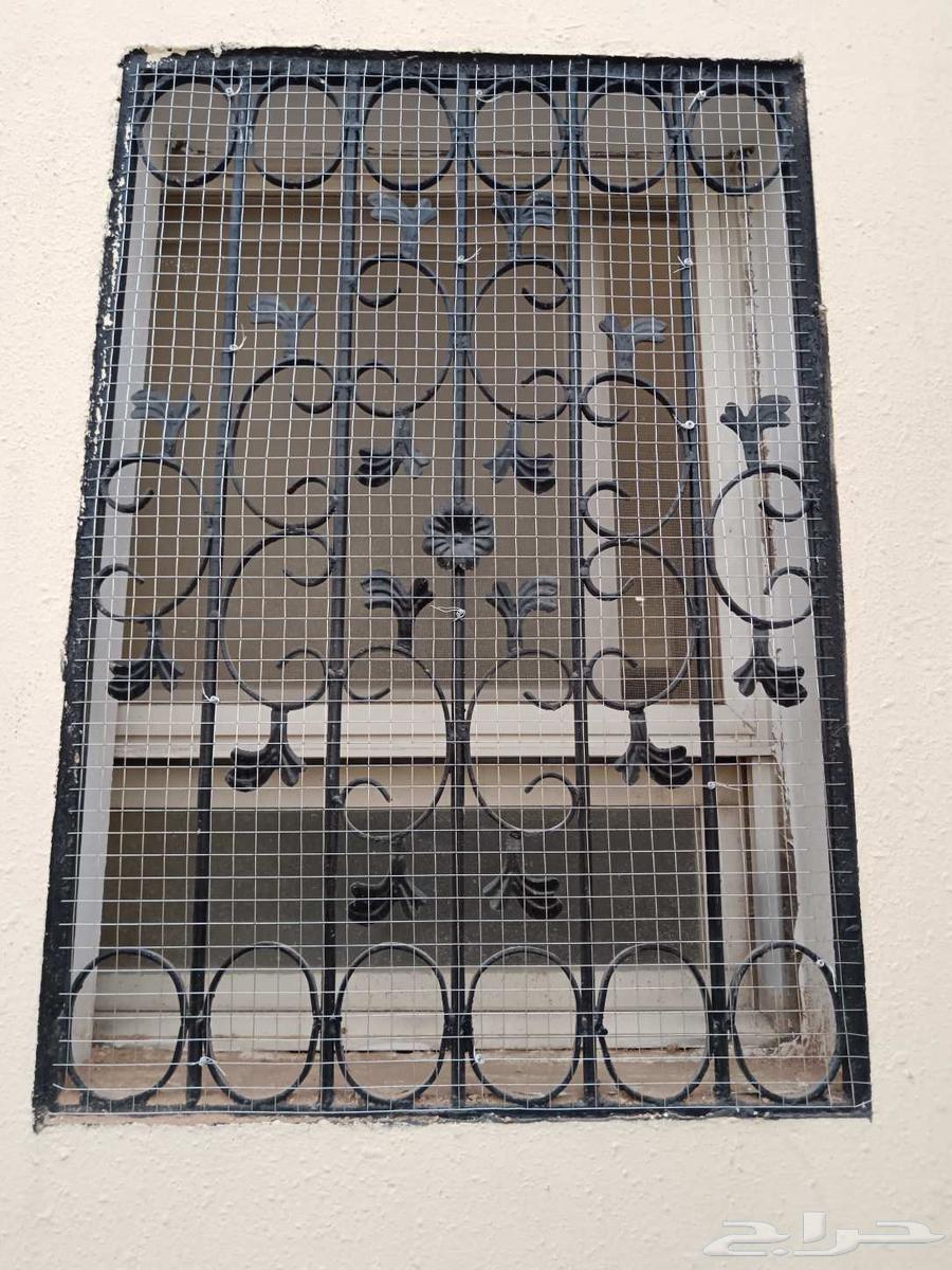 طارد حمام تركيب شبك وأشواك لمنع الحمام64473790346882111