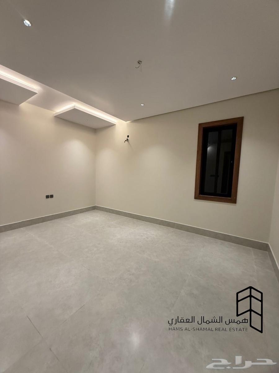 للبيع شقه ارضيه حي الاخضر 6 غرف64473723229827111