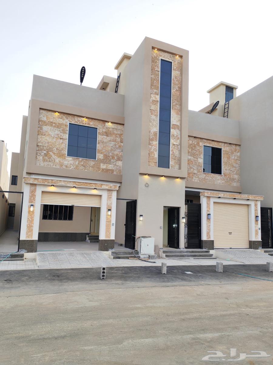 للبيع شقق ارضي و ارواف علوي مع ملحق على طريق ابها الخميس64473724231553111