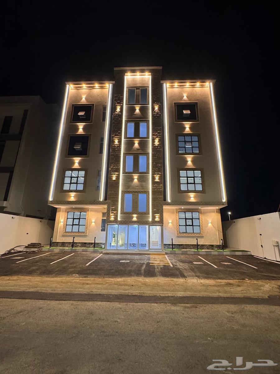 ادوار متكرره فاخرة للبيع بحي الرحاب64473788605571111