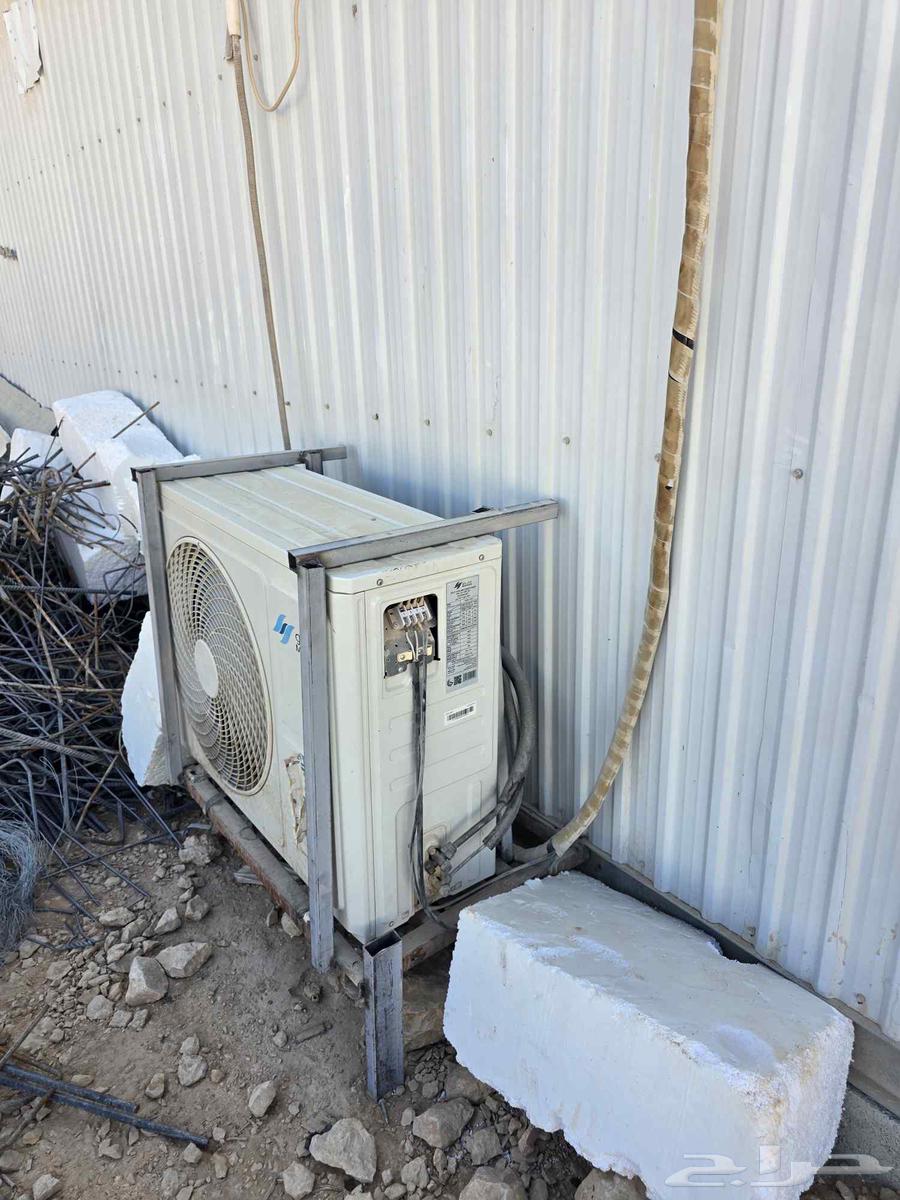 Caravan 3.75 12.00 Two rooms, bathroom, and buffet with 2 air conditioners for sale64459928337793113