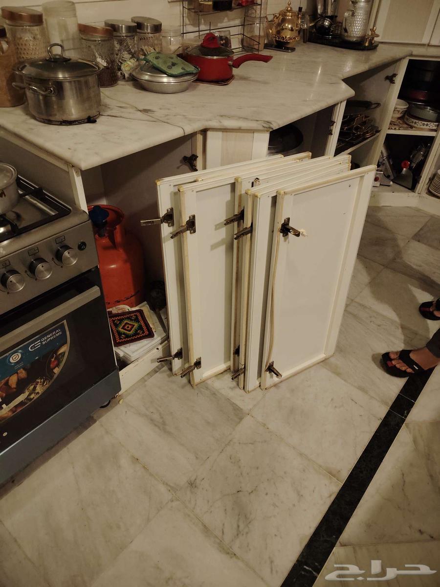 فني لصيانه وتصليح وتعديل دواليب المطابخ بجده64473837590786114