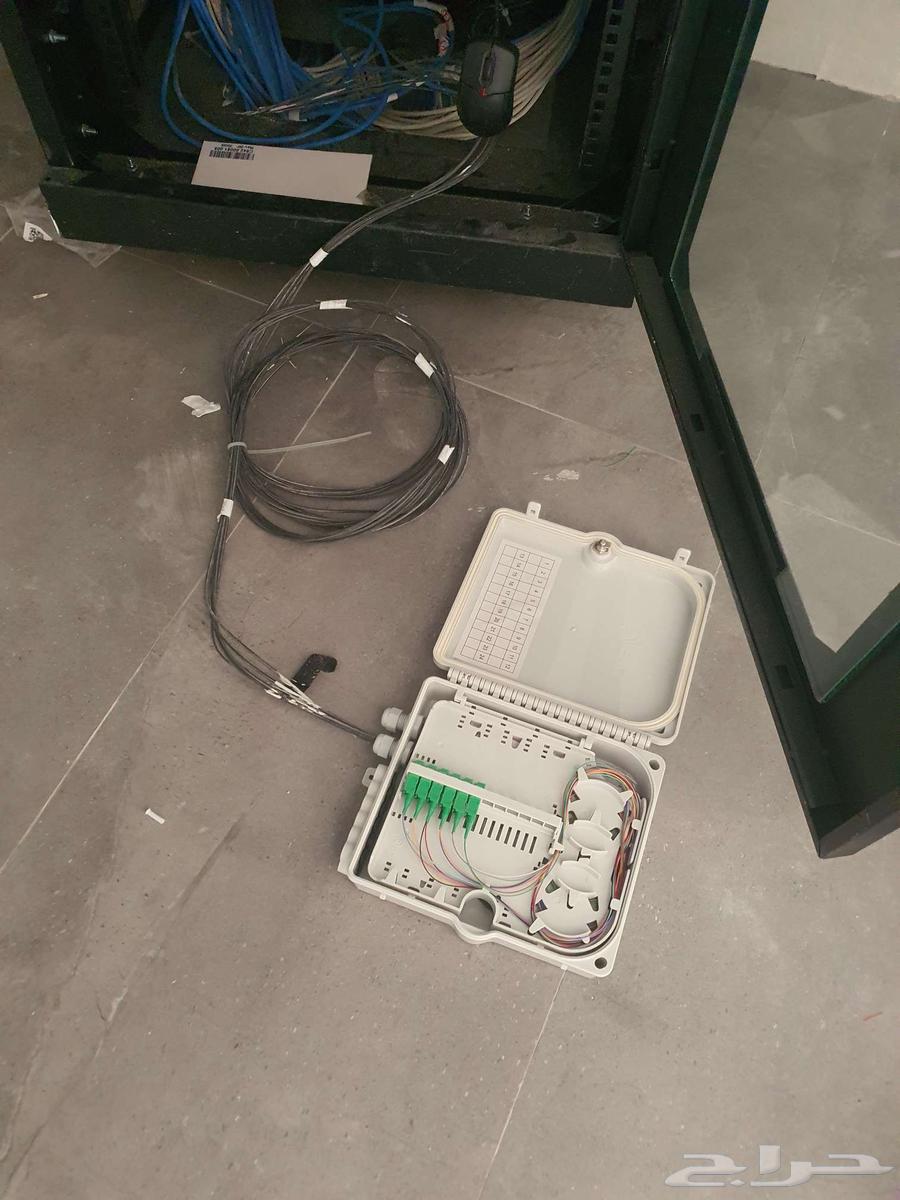 فني الياف بصريه الياف ضوئيه متخصص تلحيم و صيانة فايبر64473899273986112