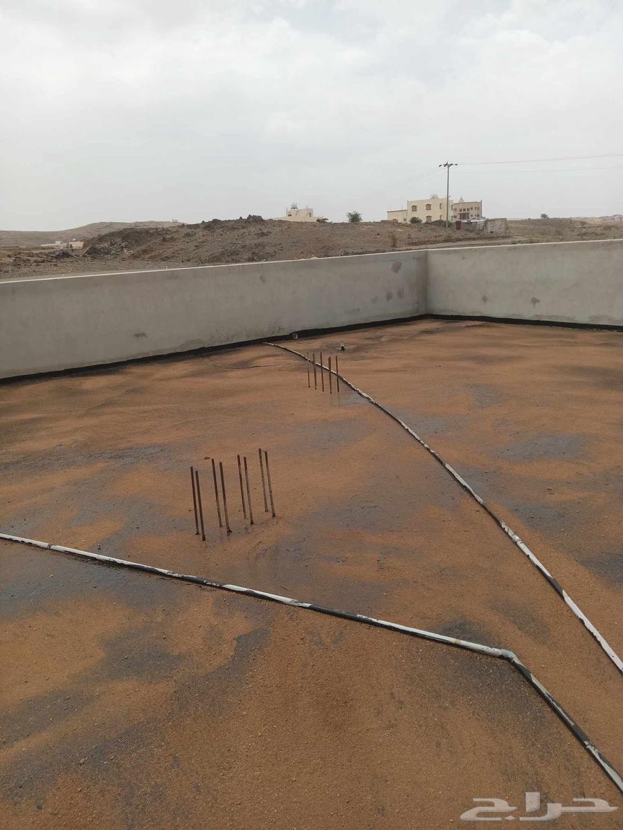 Tar insulation against rain on the roof, hangar, bathrooms, and kitchen64459913544195111