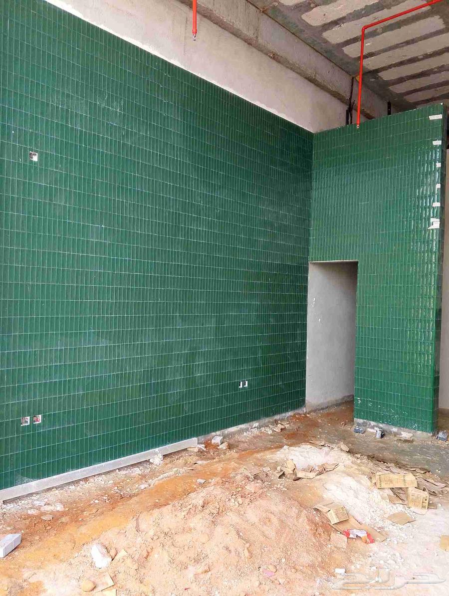 I'm a Pakistani tiler, I work with ceramic, stone, porcelain, marble, and mosaic.64459913351554110