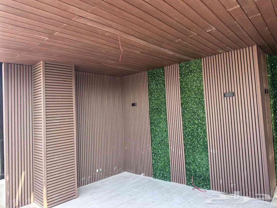 عشب صناعي الأرضي وجداري وبديل الخشب ومظلات وسواتر وبرجولت64473884187395114