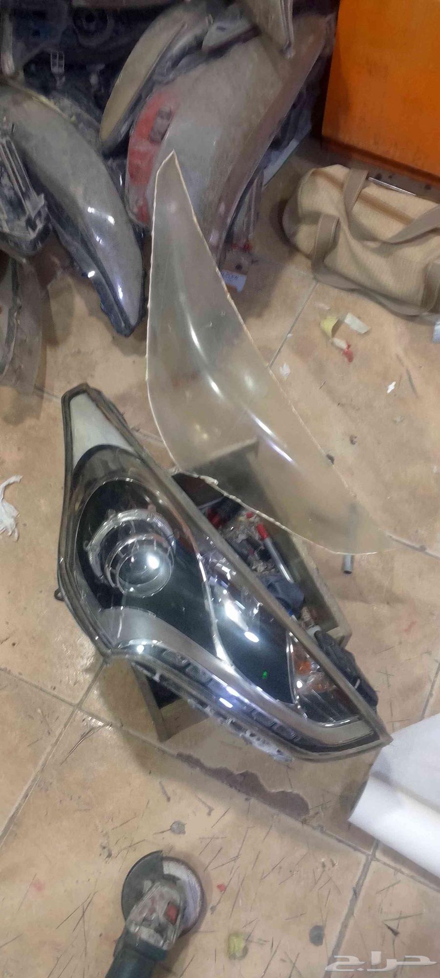 Change spark plug trimming for Datsun Strip64459882940545114