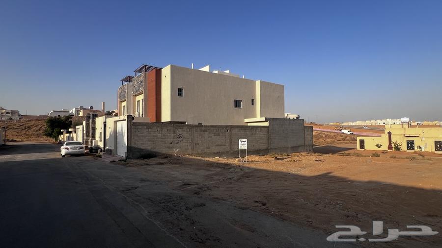 للبيع قطعتين ارض متجاورات بحي الضاحي الغربي64473740248707113