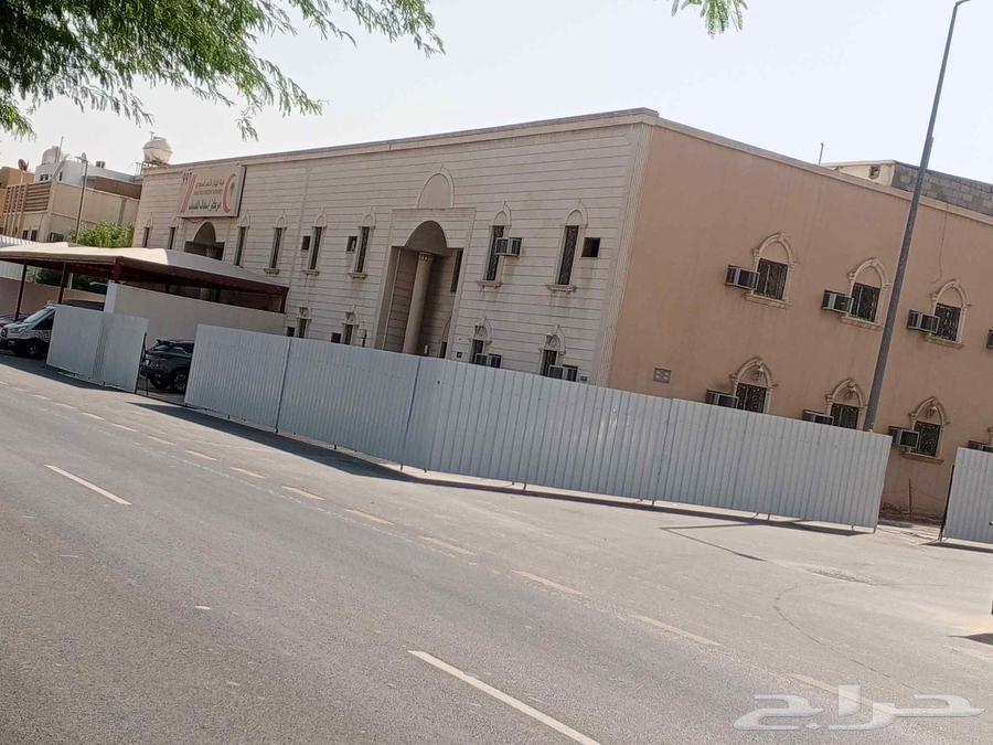 Blacksmith for Shades and Screens64459942355331112