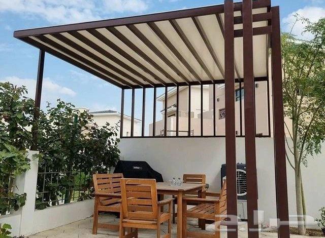 Haddad shading canopies and partitions sandwich panels64459942780161111