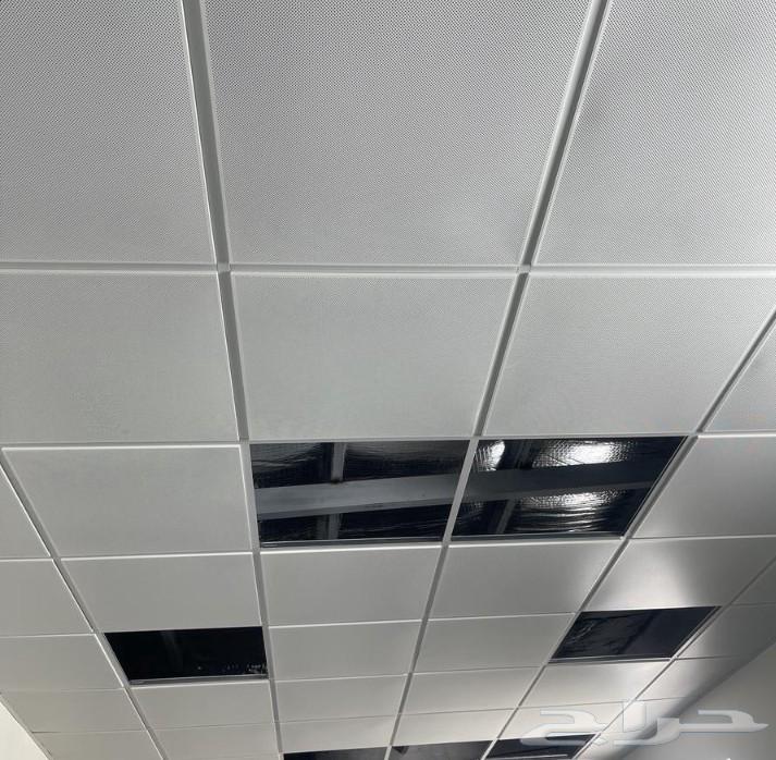 Square suspended ceiling decorator and gypsum board ceiling installation in Jeddah.64459942724993110