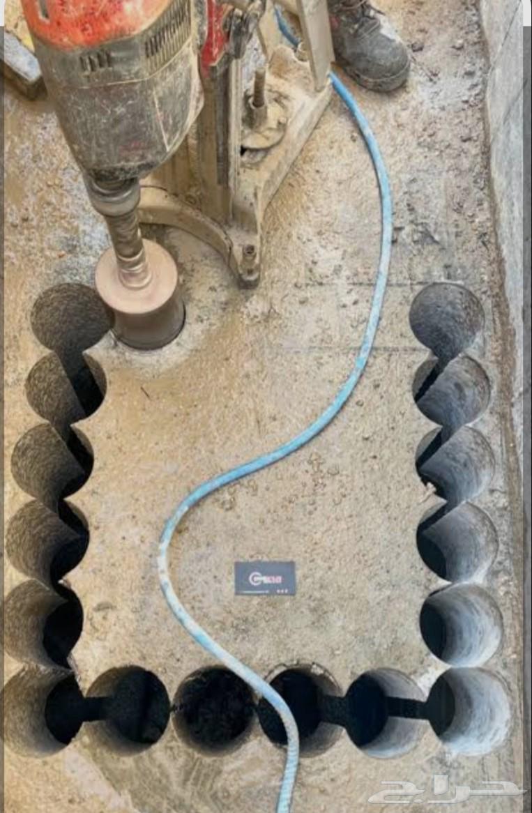 Cutting with saw, breaking with compressor, sand spraying, and concrete opening with core64459912665090110