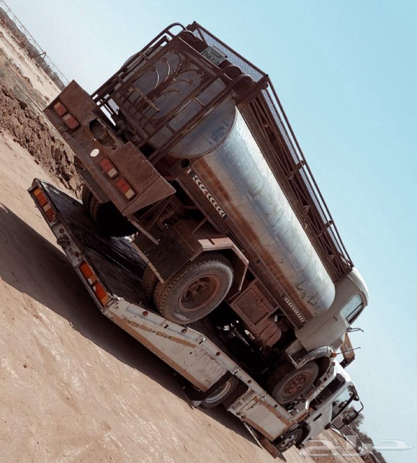 Truck for transporting all types of trailers64473821271555110