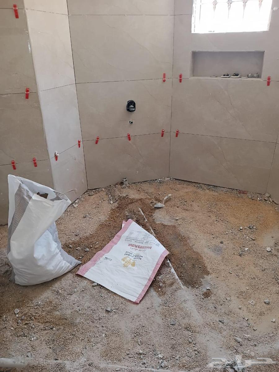 Ceramic tile layer, plastering, construction64474012571393111