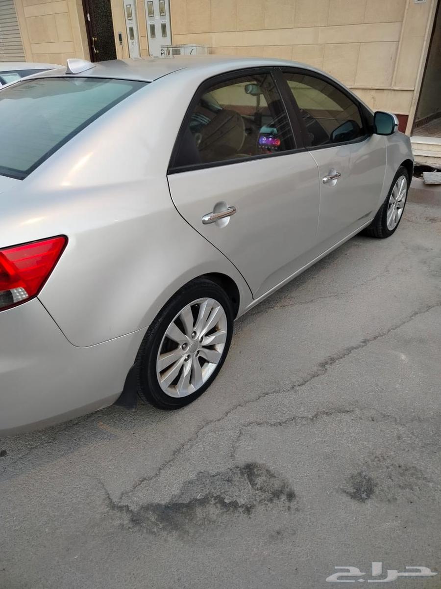 There is employee transportation service within Riyadh and private trips inside and outside Riyadh64473900385793110