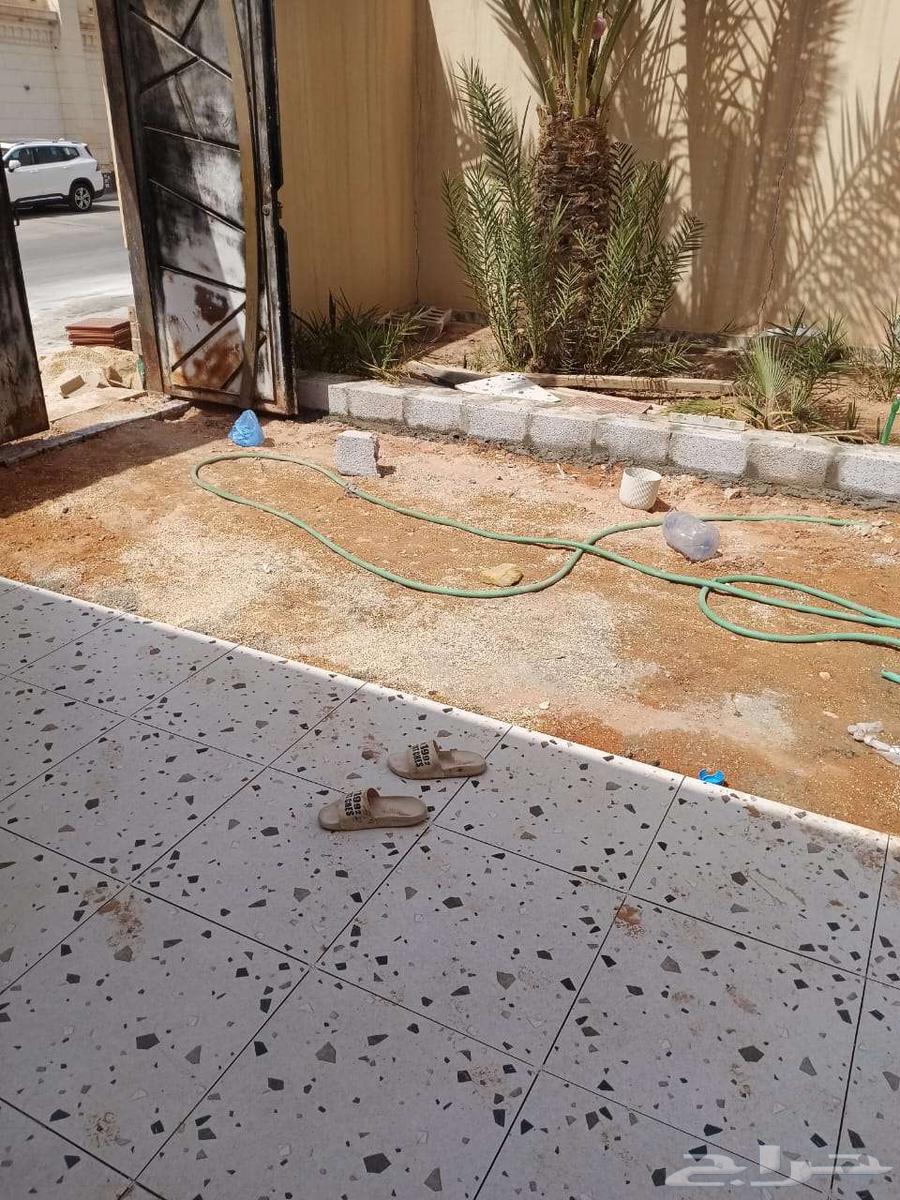 Ceramic tile layer, plastering, construction64474012571393112