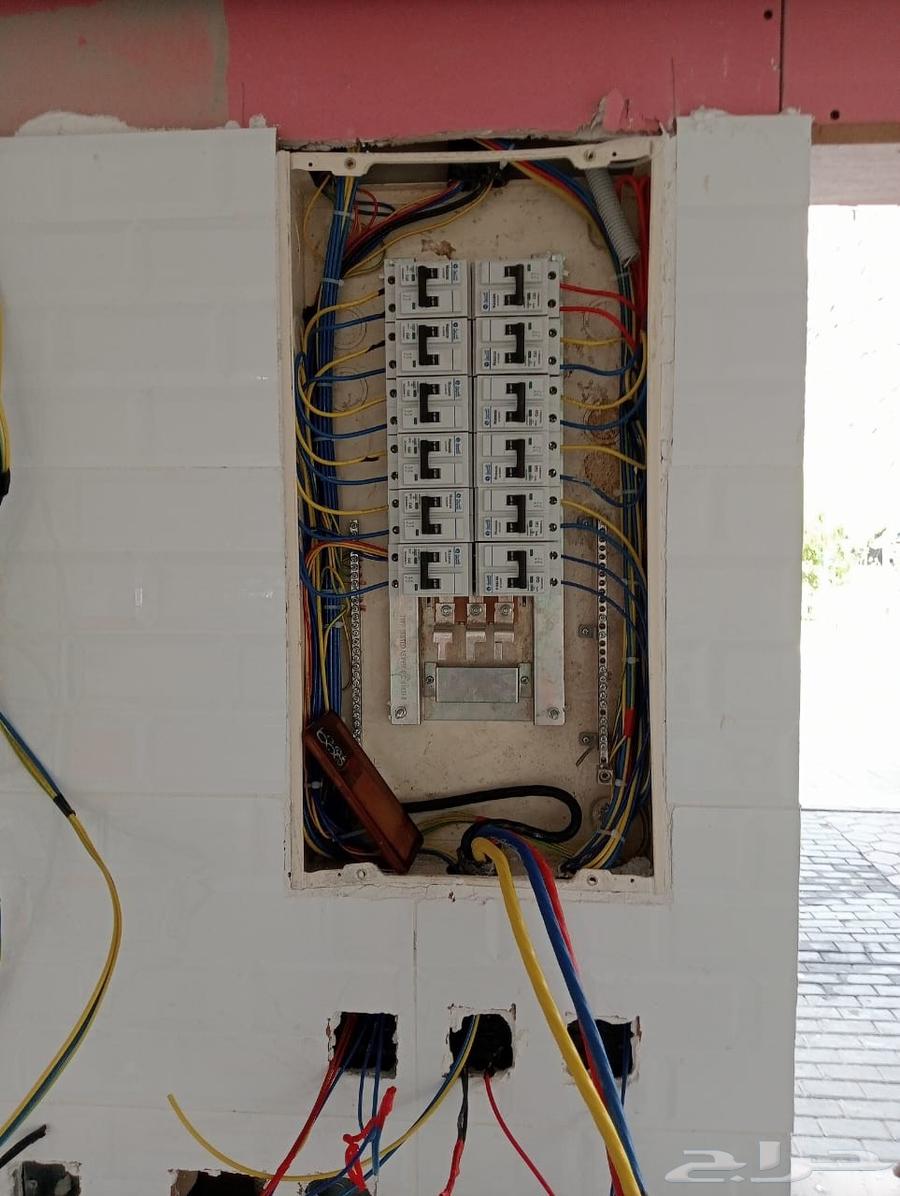 كهربائي بالمدينة المنورة فني انتركوم واقفال ذكيه64473868384258112