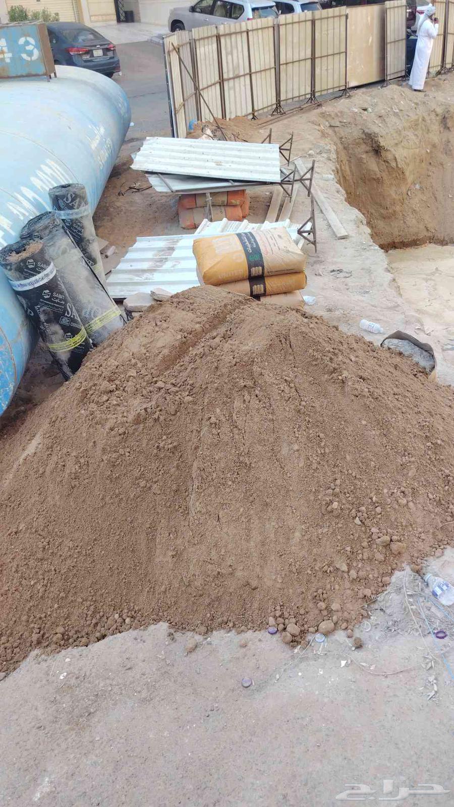 Building materials including sand, cement, bricks, and all construction materials64273920104833111