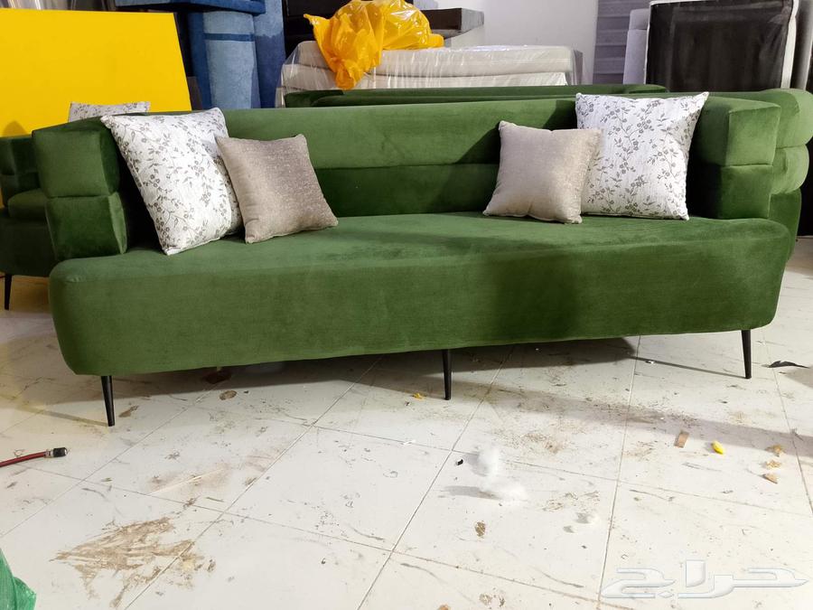 Custom tailoring and upholstery Custom tailoring available, upholstery and renovation section exists64275205675138110