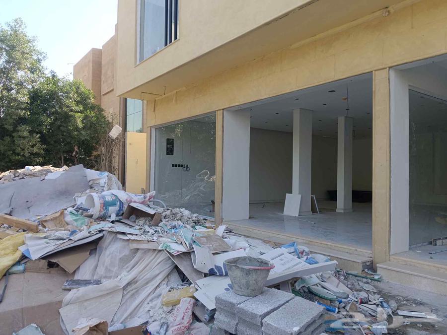 Frosted glass and office partitions, shower enclosures, balustrades, tinting films64270512015489111